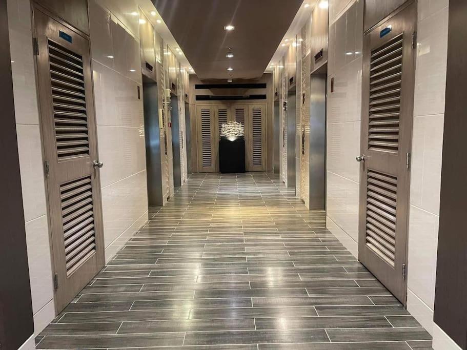 Shore 1 & 3 Residences Moa 1Br With Balcony By Darpm Manila Exterior foto